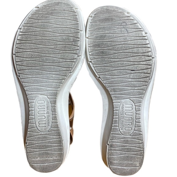 Munro Rose Mirror Sandals Size 6 Walking Wedge - Picture 8 of 8